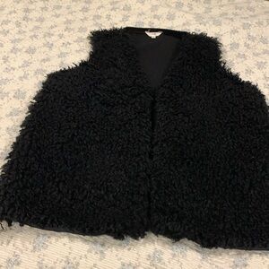 Terra & Sky Furry sweater Vest Size 2X Black open furry front Sweater back Cute